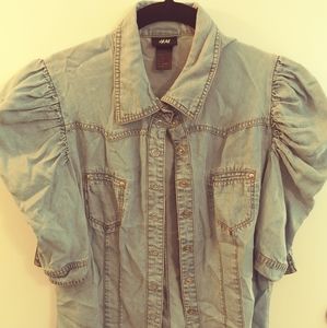 H&M Denim button up shirt (SIZE SMALL)